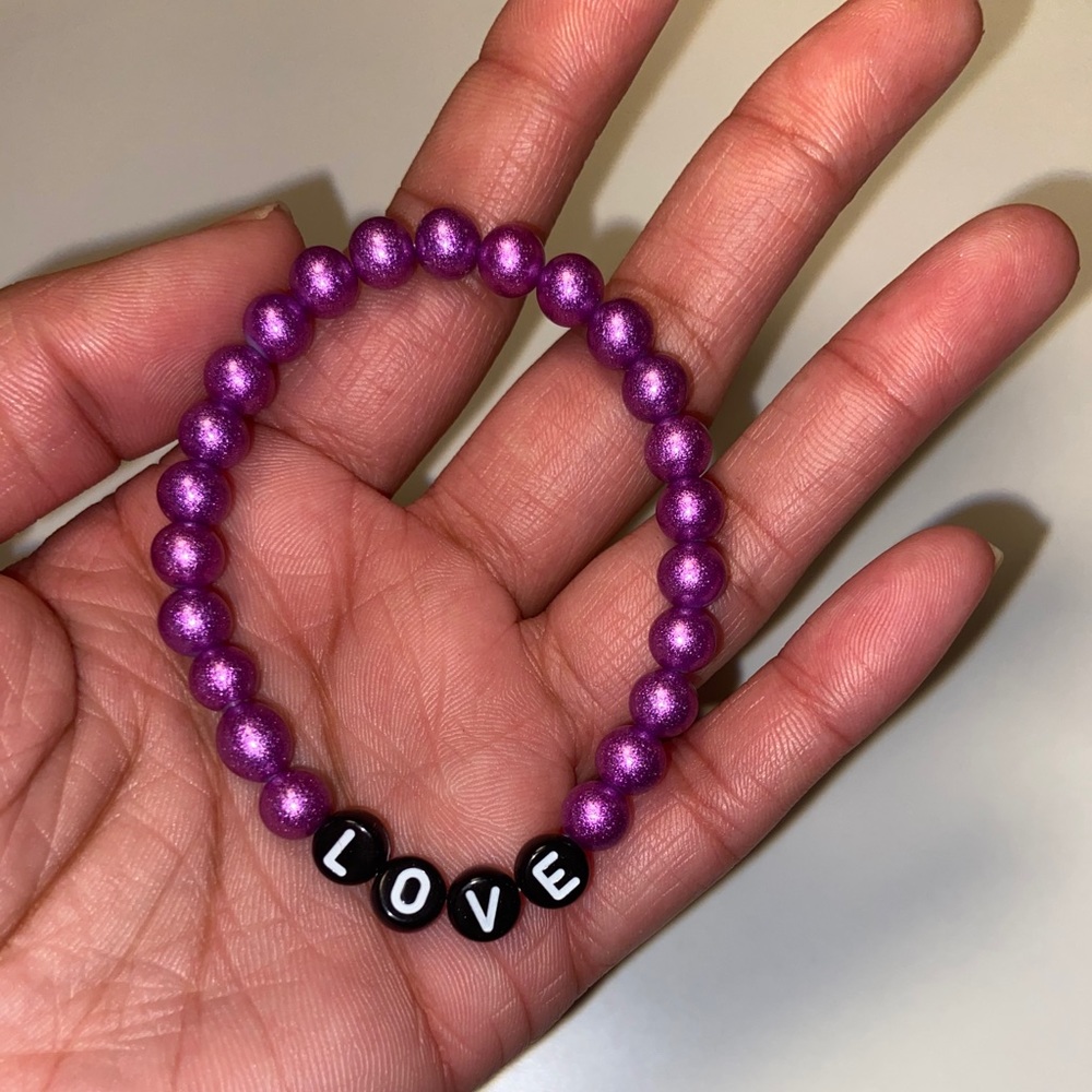 Handmade LOVE Alphabet Glass Bead Bracelet